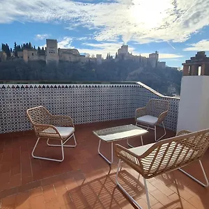 https://zenith-mediterranean-suites.es-andalucia.com