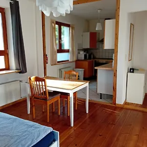 https://grune-oase.find-berlin-hotels.com