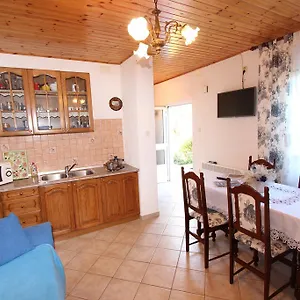 https://apartments-giorgia.in-istria.net